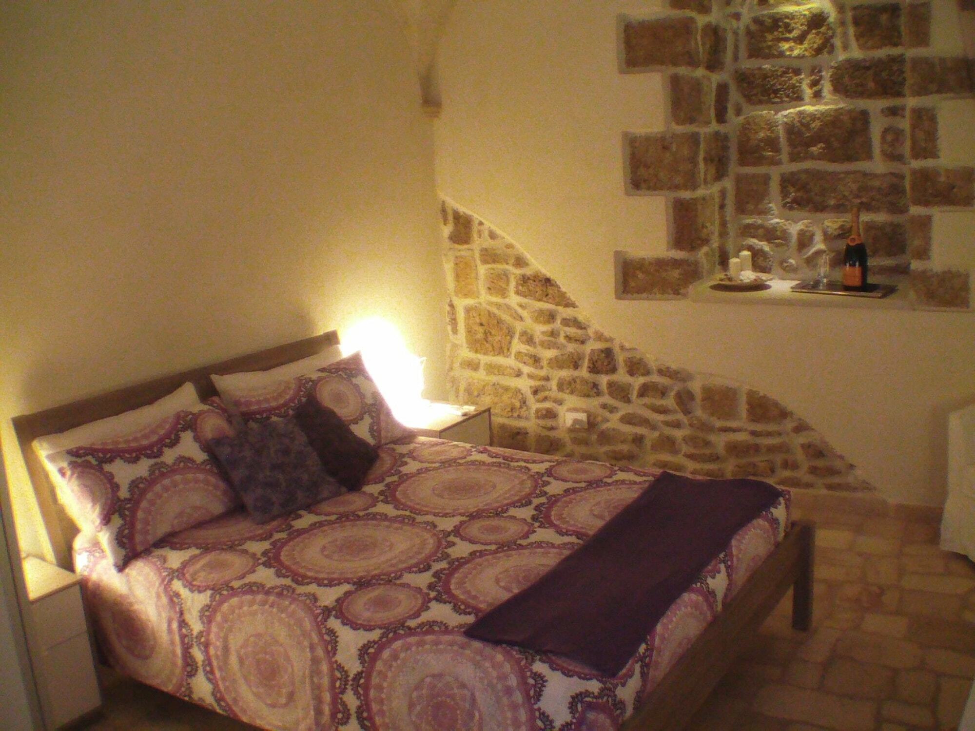 La Grotta Bed & Breakfast Mesagne Exterior photo
